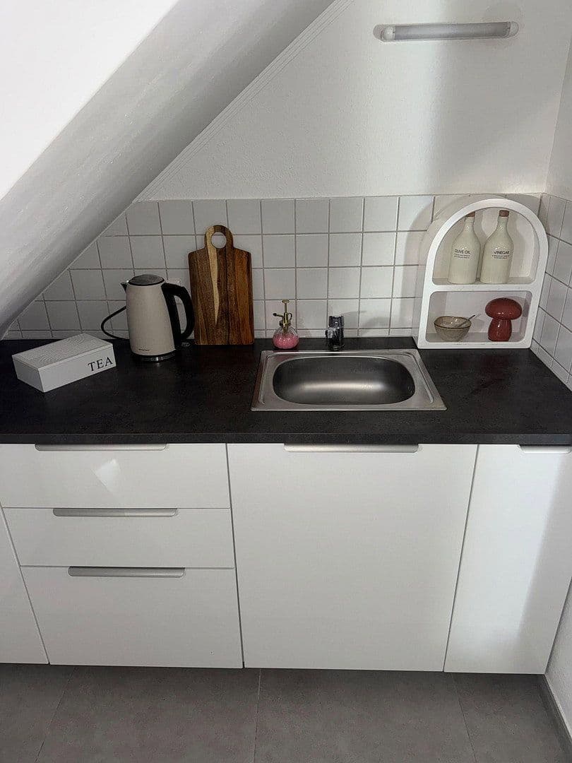 Prenájom bytu 2-izbový 40 m², Stolberg, Severné Porýnie - Westfálsko Prenájom bytu 2-izbový 40 m², Stolberg, Severné Porýnie - Westfálsko