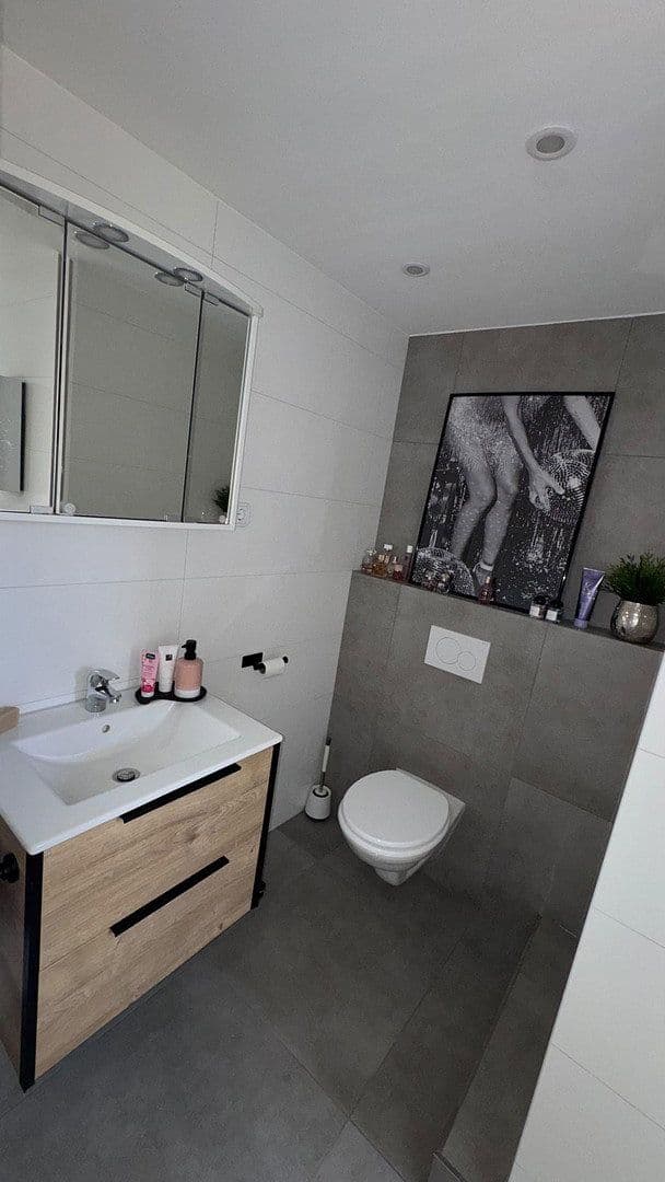 Prenájom bytu 2-izbový 40 m², Stolberg, Severné Porýnie - Westfálsko Prenájom bytu 2-izbový 40 m², Stolberg, Severné Porýnie - Westfálsko