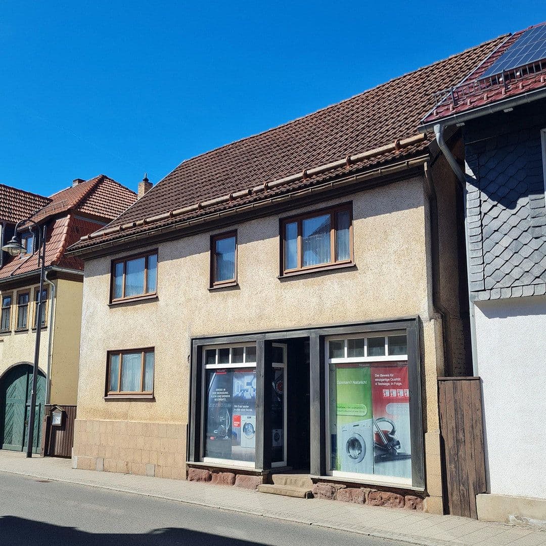 Predaj domu 158 m², pozemok 1.030 m², Hauptstraße 37, Steinbach-Hallenberg, Durínsko Predaj domu 158 m², pozemok 1.030 m², Hauptstraße 37, Steinbach-Hallenberg, Durínsko
