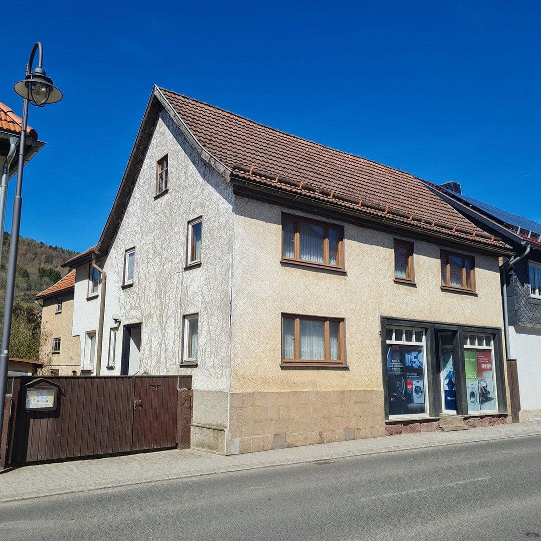 Predaj domu 158 m², pozemok 1.030 m², Hauptstraße 37, Steinbach-Hallenberg, Durínsko Predaj domu 158 m², pozemok 1.030 m², Hauptstraße 37, Steinbach-Hallenberg, Durínsko