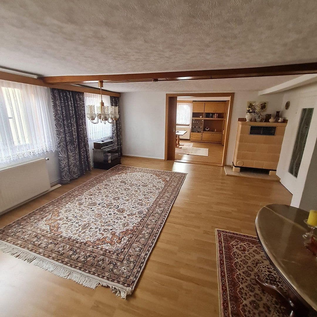 Predaj domu 158 m², pozemok 1.030 m², Hauptstraße 37, Steinbach-Hallenberg, Durínsko Predaj domu 158 m², pozemok 1.030 m², Hauptstraße 37, Steinbach-Hallenberg, Durínsko