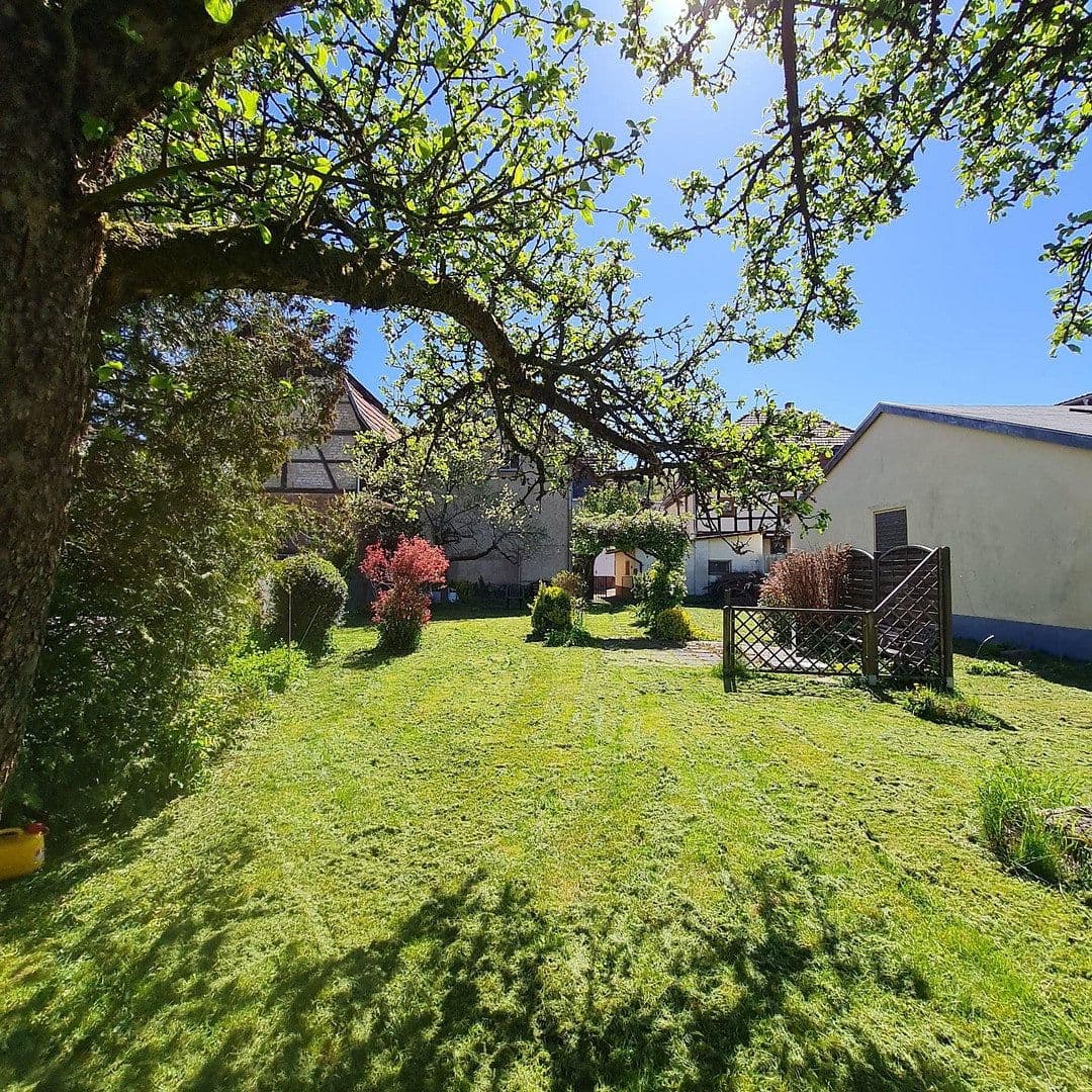 Predaj domu 158 m², pozemok 1.030 m², Hauptstraße 37, Steinbach-Hallenberg, Durínsko Predaj domu 158 m², pozemok 1.030 m², Hauptstraße 37, Steinbach-Hallenberg, Durínsko