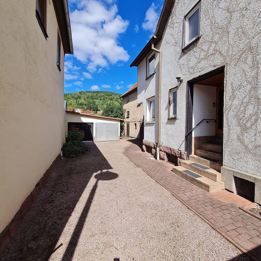 Predaj domu 158 m², pozemok 1.030 m², Hauptstraße 37, Steinbach-Hallenberg, Durínsko Predaj domu 158 m², pozemok 1.030 m², Hauptstraße 37, Steinbach-Hallenberg, Durínsko