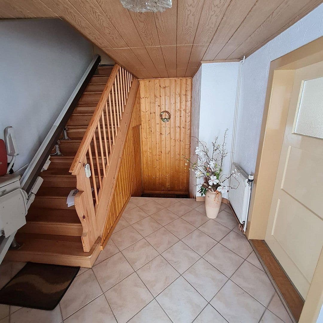 Predaj domu 158 m², pozemok 1.030 m², Hauptstraße 37, Steinbach-Hallenberg, Durínsko Predaj domu 158 m², pozemok 1.030 m², Hauptstraße 37, Steinbach-Hallenberg, Durínsko