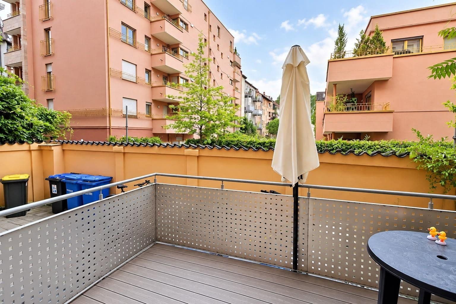 Prenájom bytu 4-izbový 96 m², Fenitzerstraße 29, Nürnberg, Bavorsko Prenájom bytu 4-izbový 96 m², Fenitzerstraße 29, Nürnberg, Bavorsko