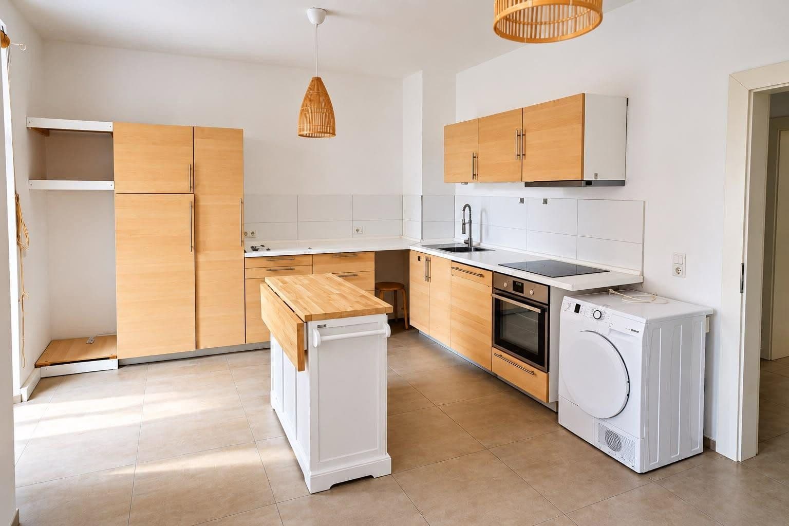 Prenájom bytu 4-izbový 96 m², Fenitzerstraße 29, Nürnberg, Bavorsko Prenájom bytu 4-izbový 96 m², Fenitzerstraße 29, Nürnberg, Bavorsko
