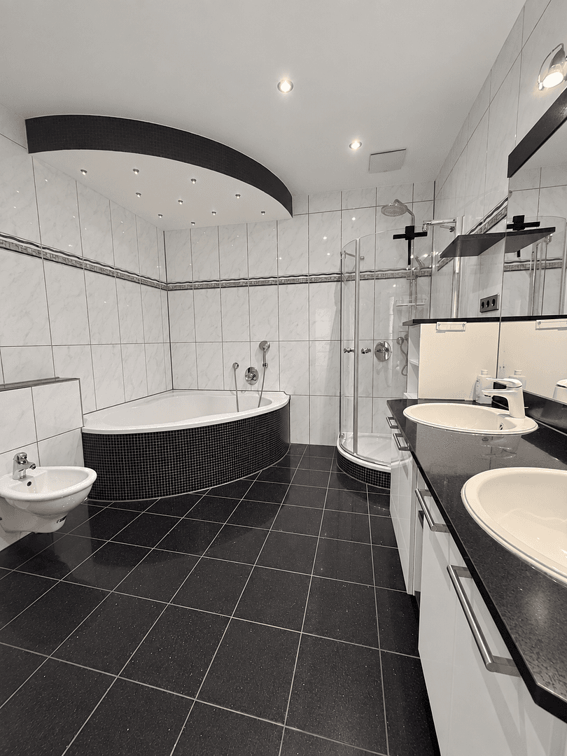 Predaj bytu 3-izbový 116 m², Wirtembergstrasse 88, Fellbach, Bádensko-Wurttembersko Predaj bytu 3-izbový 116 m², Wirtembergstrasse 88, Fellbach, Bádensko-Wurttembersko
