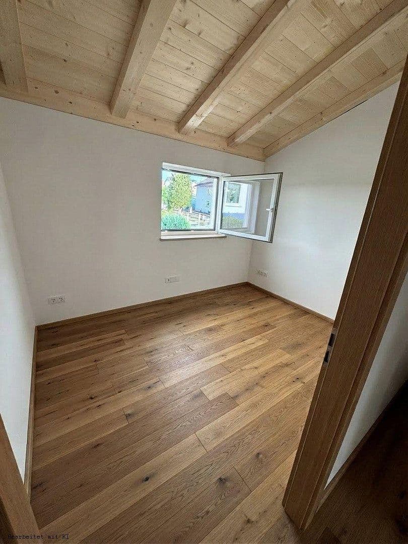 Prenájom bytu 5-izbový 145 m², Teising, Bavorsko Prenájom bytu 5-izbový 145 m², Teising, Bavorsko