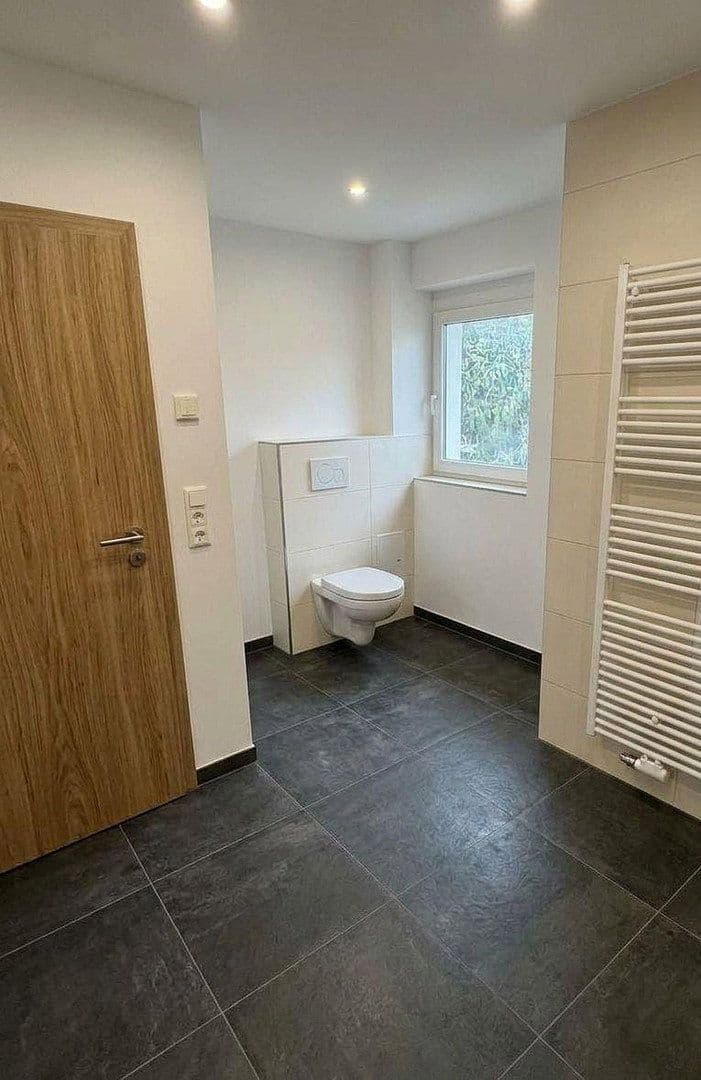 Prenájom bytu 5-izbový 145 m², Teising, Bavorsko Prenájom bytu 5-izbový 145 m², Teising, Bavorsko
