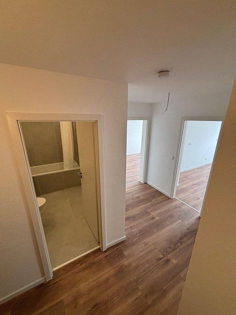 Prenájom bytu 2-izbový 69 m², Feldbergstr. 12, Heusenstamm, Hesensko Prenájom bytu 2-izbový 69 m², Feldbergstr. 12, Heusenstamm, Hesensko