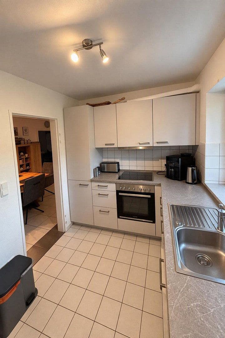 Prenájom bytu 4-izbový 96 m², Klünersweg 12, Paderborn, Severné Porýnie - Westfálsko Prenájom bytu 4-izbový 96 m², Klünersweg 12, Paderborn, Severné Porýnie - Westfálsko