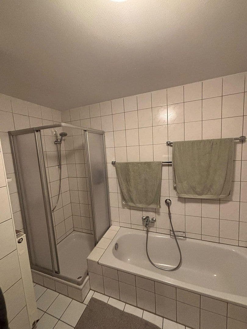 Prenájom bytu 4-izbový 96 m², Klünersweg 12, Paderborn, Severné Porýnie - Westfálsko Prenájom bytu 4-izbový 96 m², Klünersweg 12, Paderborn, Severné Porýnie - Westfálsko