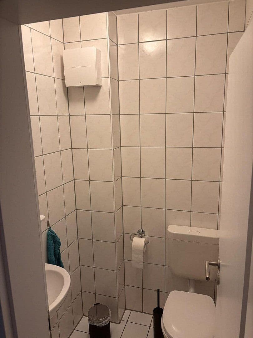 Prenájom bytu 4-izbový 96 m², Klünersweg 12, Paderborn, Severné Porýnie - Westfálsko Prenájom bytu 4-izbový 96 m², Klünersweg 12, Paderborn, Severné Porýnie - Westfálsko
