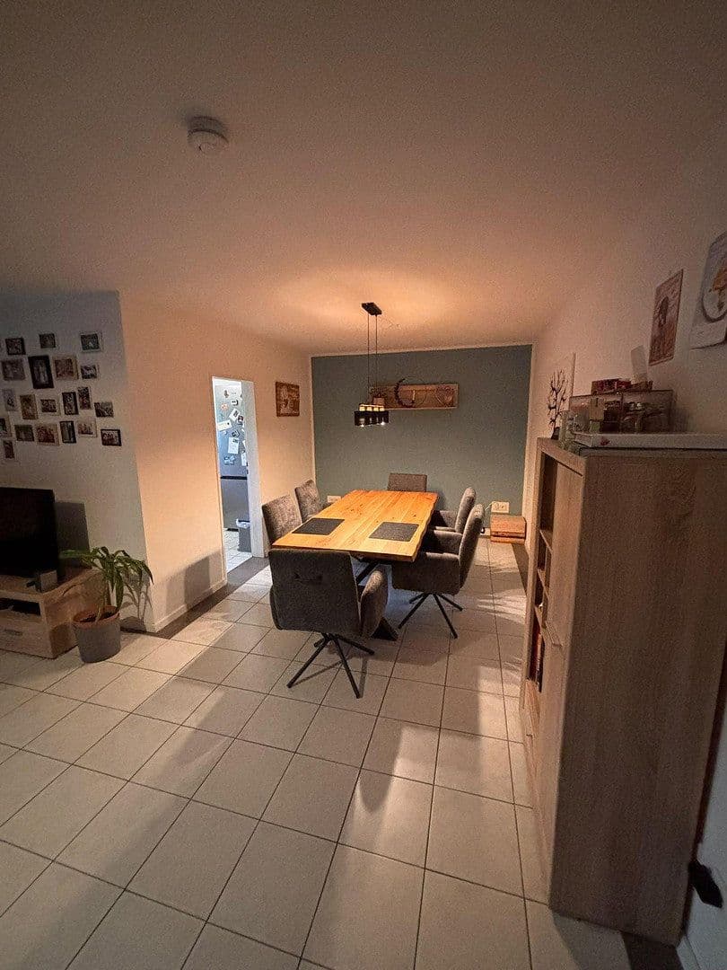 Prenájom bytu 4-izbový 96 m², Klünersweg 12, Paderborn, Severné Porýnie - Westfálsko Prenájom bytu 4-izbový 96 m², Klünersweg 12, Paderborn, Severné Porýnie - Westfálsko