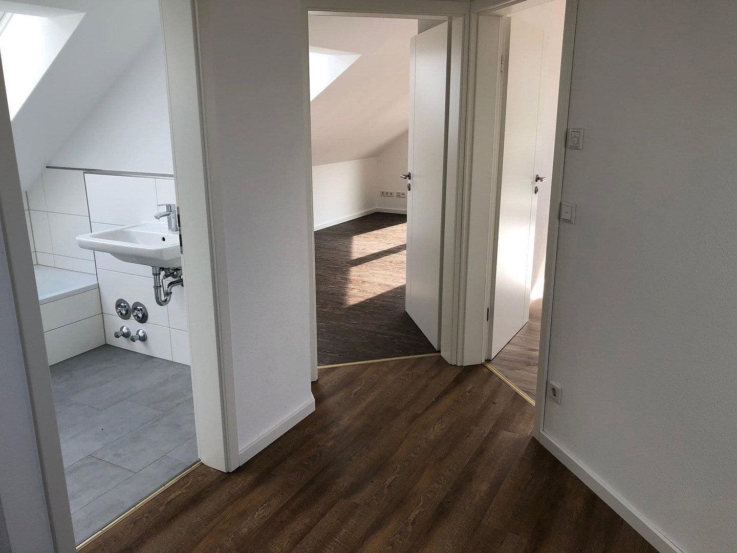 Prenájom bytu 5-izbový 133 m², Pförring, Bavorsko Prenájom bytu 5-izbový 133 m², Pförring, Bavorsko