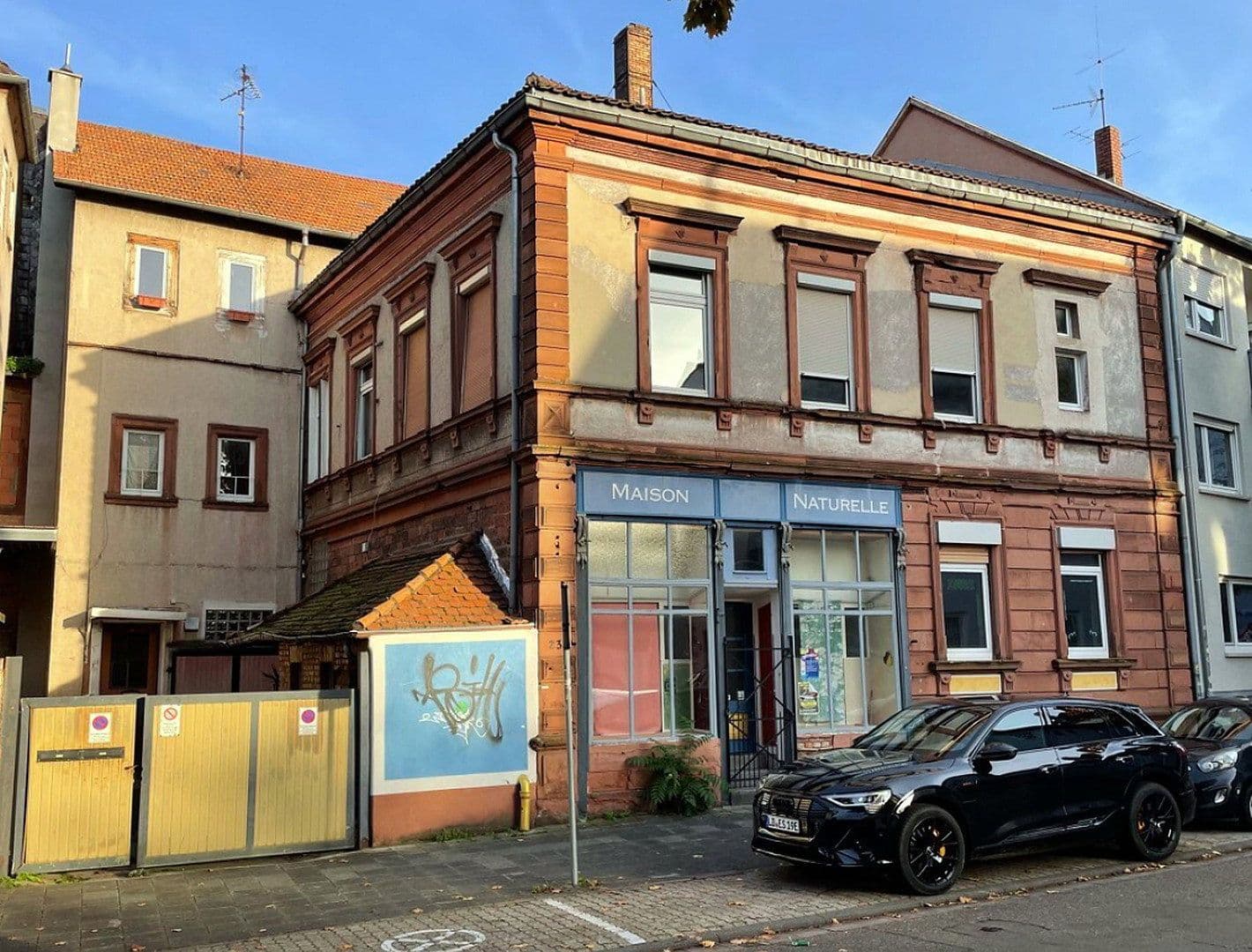 Predaj domu 395 m², pozemok 203 m², Waffenstraße 23, Landau in der Pfalz, Porýnie-Falcko Predaj domu 395 m², pozemok 203 m², Waffenstraße 23, Landau in der Pfalz, Porýnie-Falcko