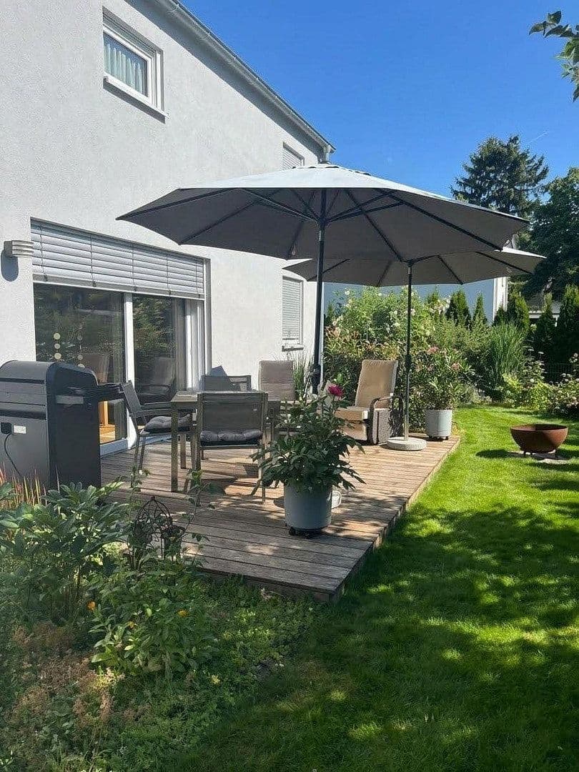 Predaj domu 152 m², pozemok 495 m², Berlin, Berlín Predaj domu 152 m², pozemok 495 m², Berlin, Berlín