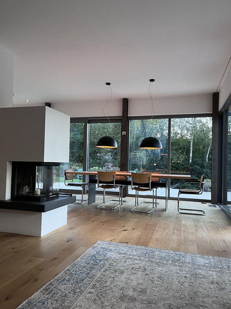 Predaj domu 250 m², pozemok 1.343 m², Bergisch Gladbach, Severné Porýnie - Westfálsko Predaj domu 250 m², pozemok 1.343 m², Bergisch Gladbach, Severné Porýnie - Westfálsko