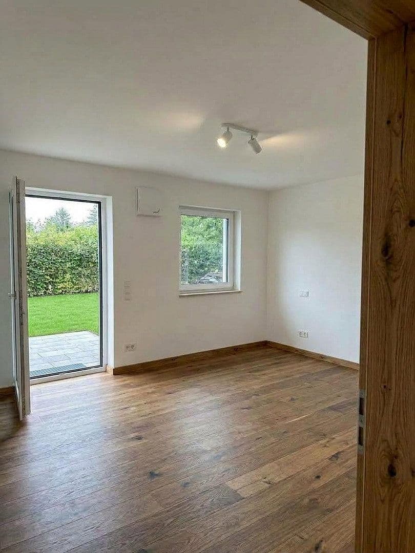 Prenájom bytu 5-izbový 137 m², Teising, Bavorsko Prenájom bytu 5-izbový 137 m², Teising, Bavorsko