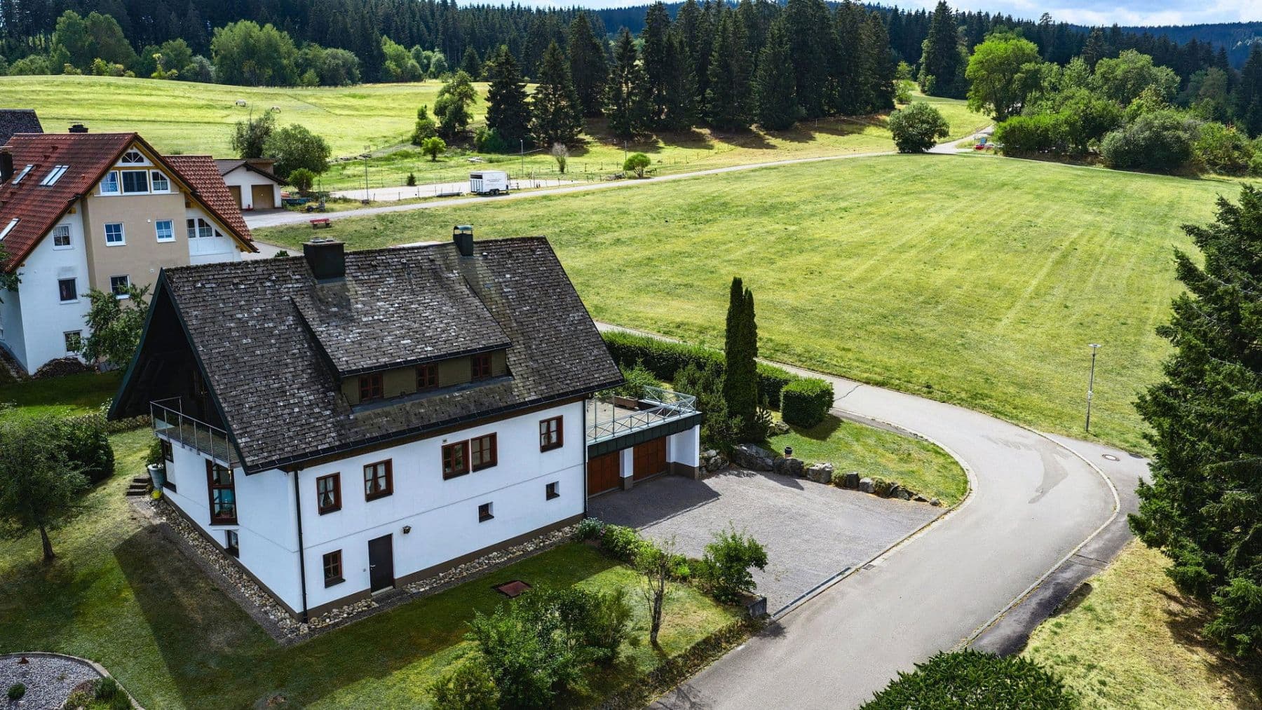 Predaj domu 187 m², pozemok 914 m², Lenzkirch, Bádensko-Wurttembersko Predaj domu 187 m², pozemok 914 m², Lenzkirch, Bádensko-Wurttembersko