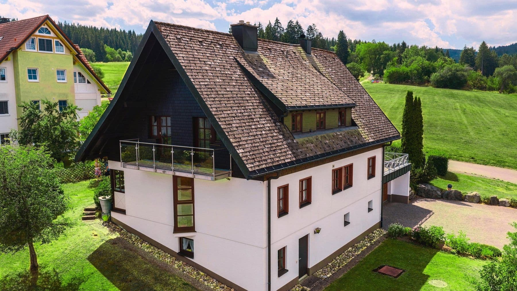 Predaj domu 187 m², pozemok 914 m², Lenzkirch, Bádensko-Wurttembersko Predaj domu 187 m², pozemok 914 m², Lenzkirch, Bádensko-Wurttembersko