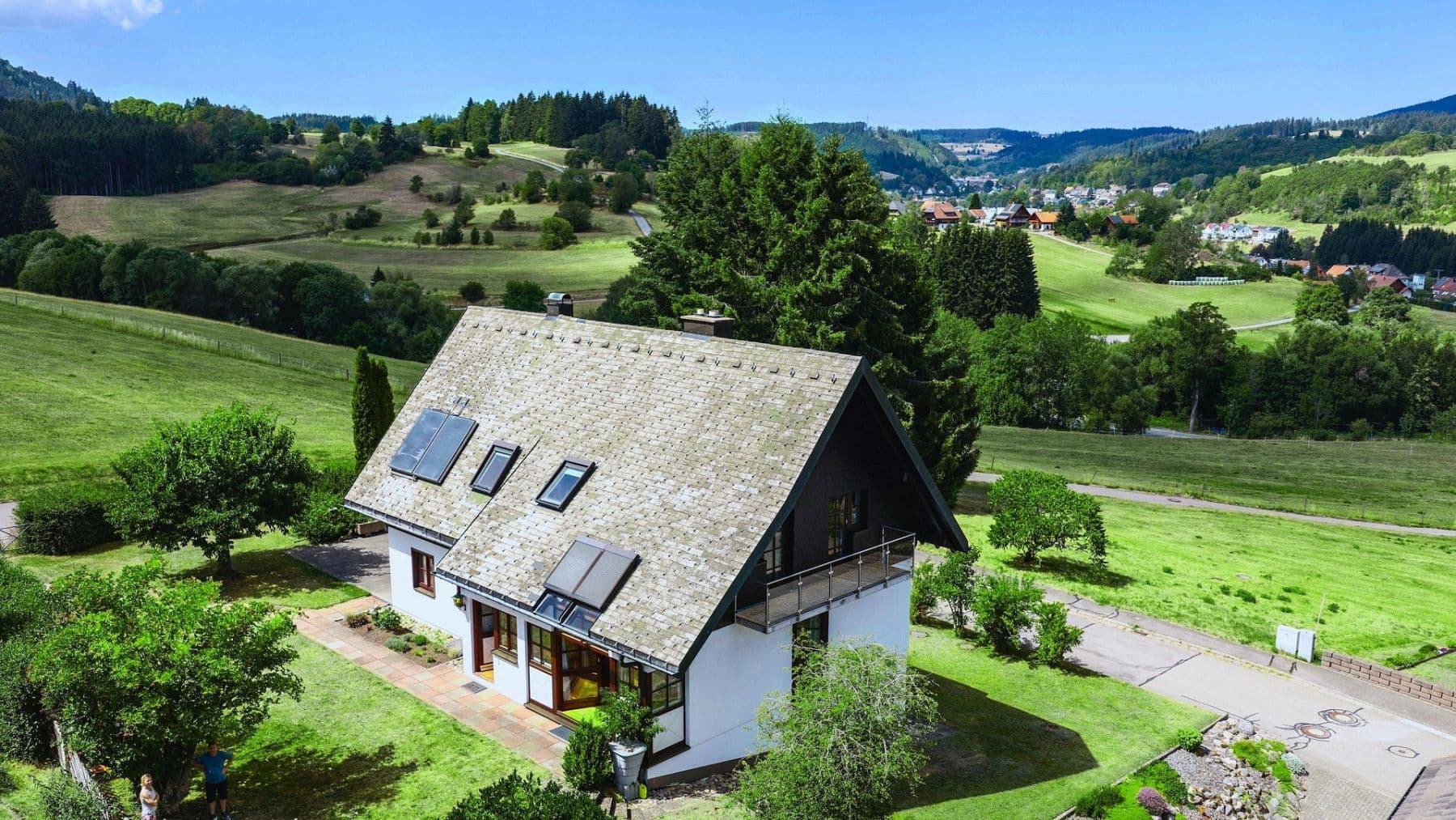 Predaj domu 187 m², pozemok 914 m², Lenzkirch, Bádensko-Wurttembersko Predaj domu 187 m², pozemok 914 m², Lenzkirch, Bádensko-Wurttembersko