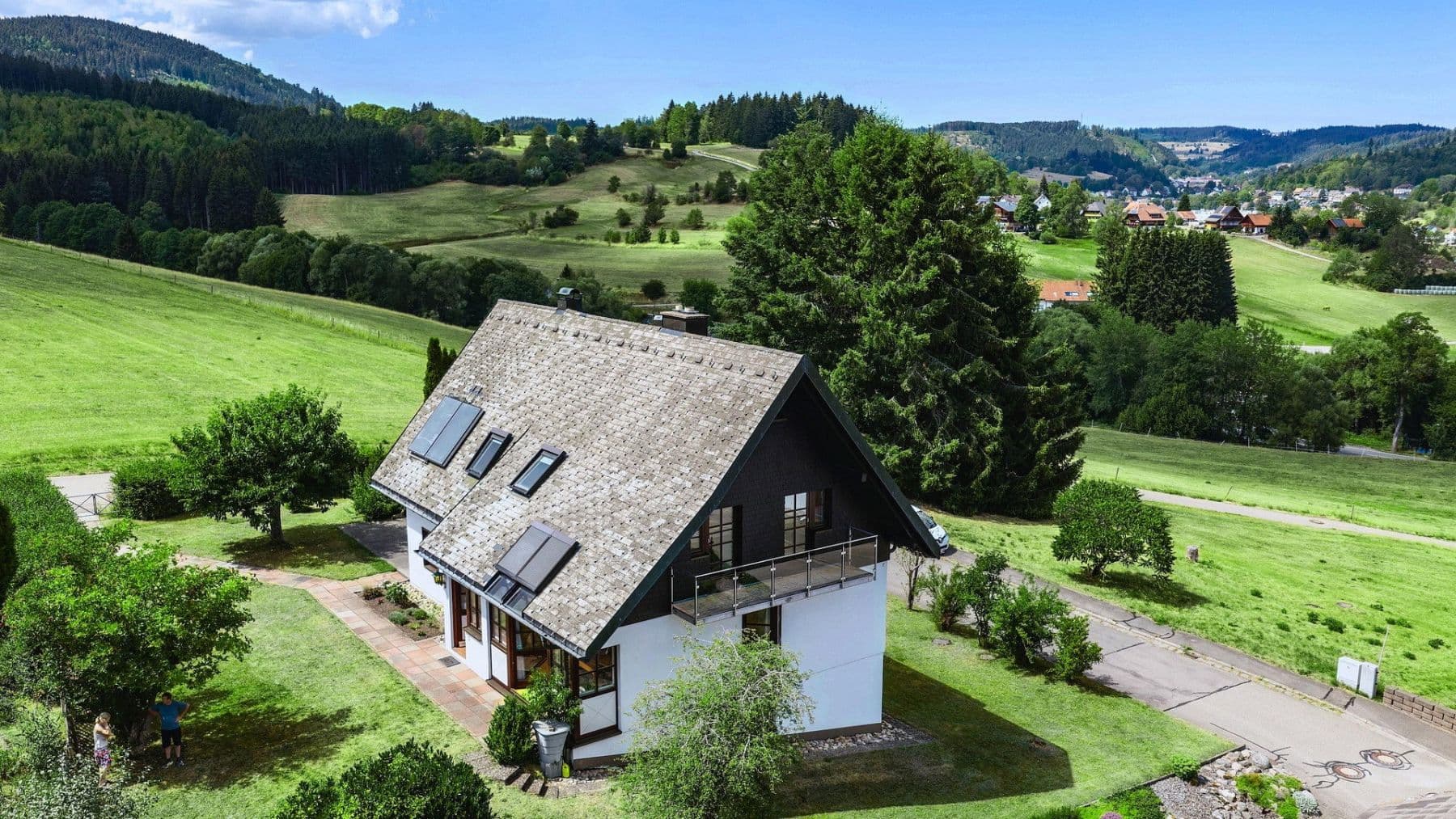 Predaj domu 187 m², pozemok 914 m², Lenzkirch, Bádensko-Wurttembersko Predaj domu 187 m², pozemok 914 m², Lenzkirch, Bádensko-Wurttembersko