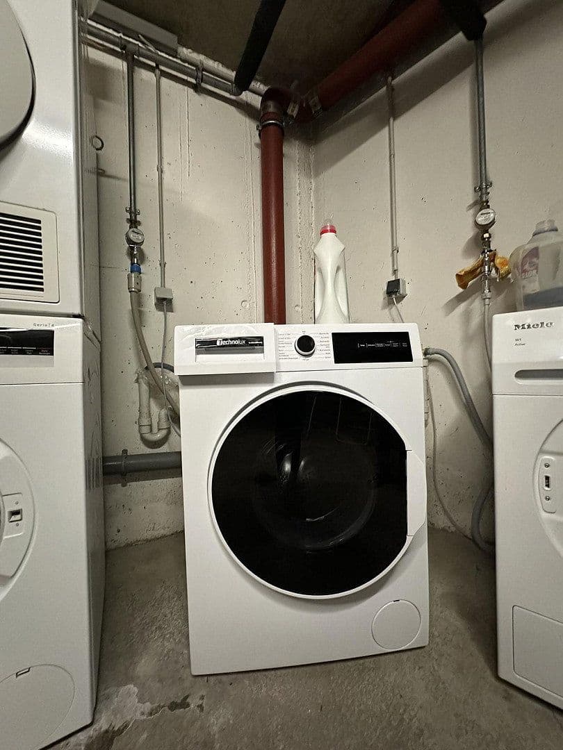 Prenájom bytu 2-izbový 77 m², Traubenstraße 27, Weinstadt, Bádensko-Wurttembersko Prenájom bytu 2-izbový 77 m², Traubenstraße 27, Weinstadt, Bádensko-Wurttembersko
