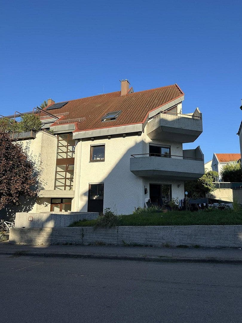 Prenájom bytu 2-izbový 77 m², Traubenstraße 27, Weinstadt, Bádensko-Wurttembersko Prenájom bytu 2-izbový 77 m², Traubenstraße 27, Weinstadt, Bádensko-Wurttembersko