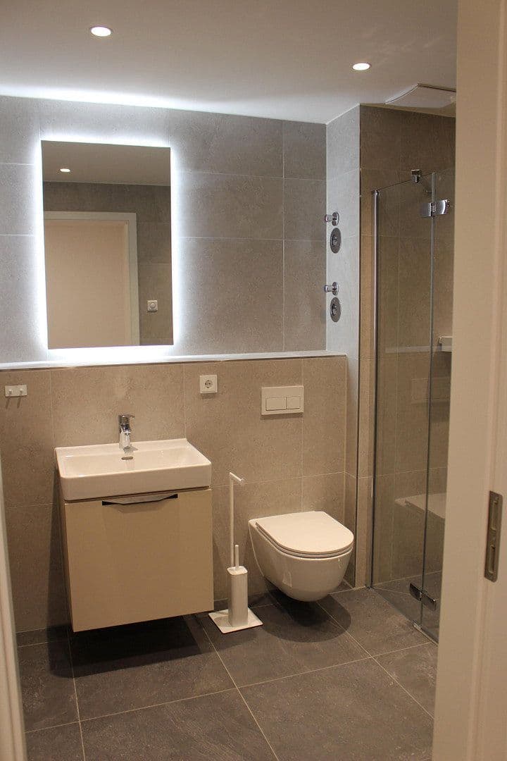 Prenájom bytu 2-izbový 68 m², Leipziger Str. 35 D, Dresden, Sasko Prenájom bytu 2-izbový 68 m², Leipziger Str. 35 D, Dresden, Sasko