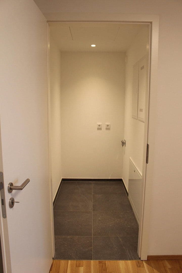 Prenájom bytu 2-izbový 68 m², Leipziger Str. 35 D, Dresden, Sasko Prenájom bytu 2-izbový 68 m², Leipziger Str. 35 D, Dresden, Sasko
