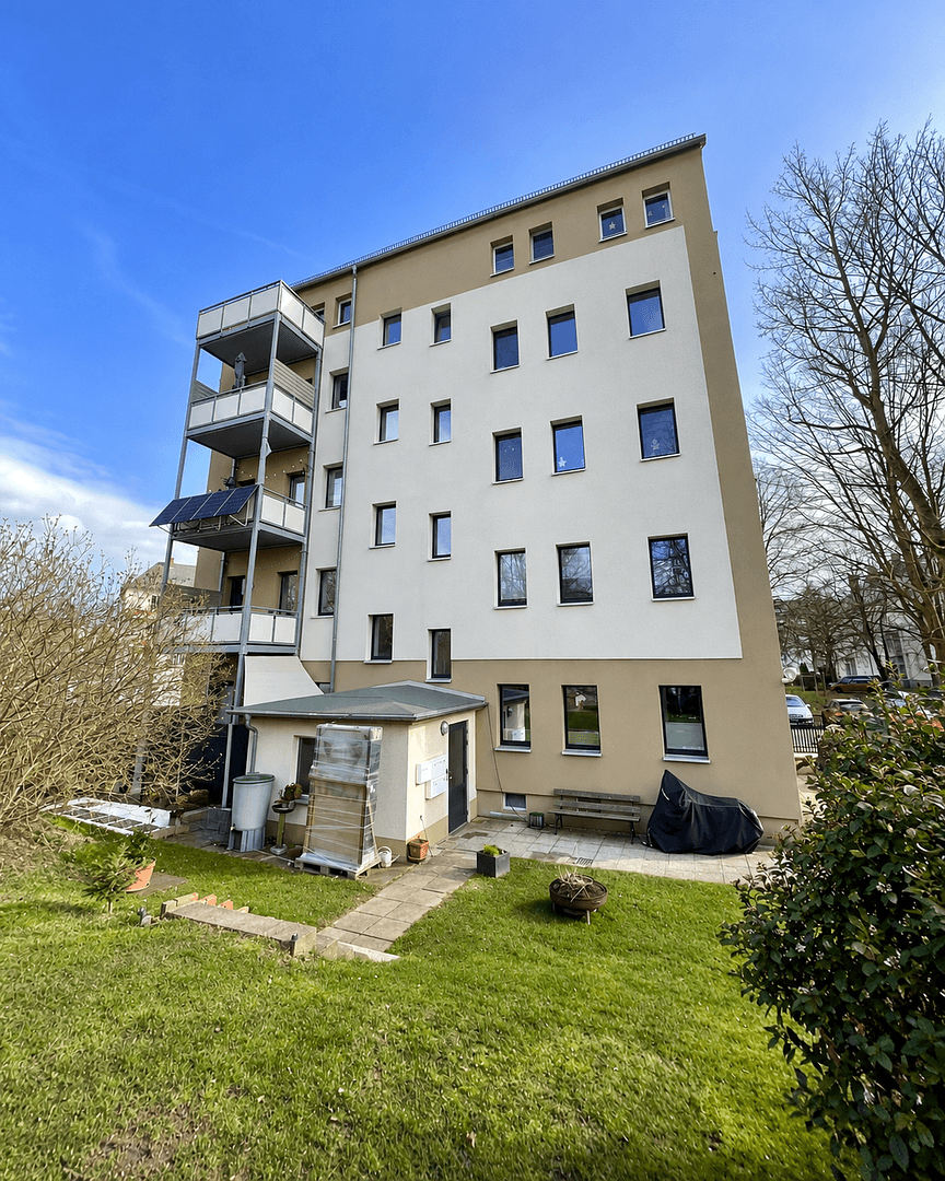 Prenájom bytu 4-izbový 135 m², Rudolfstraße 8, Chemnitz, Sasko Prenájom bytu 4-izbový 135 m², Rudolfstraße 8, Chemnitz, Sasko