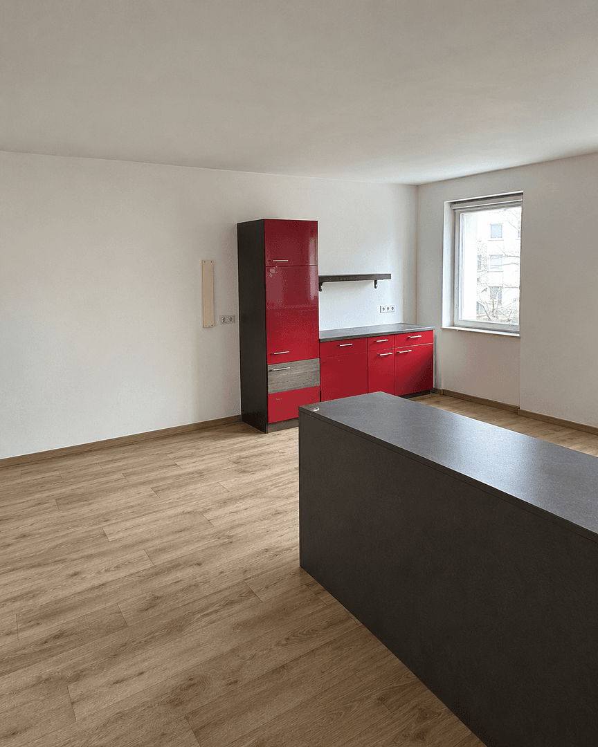 Prenájom bytu 4-izbový 135 m², Rudolfstraße 8, Chemnitz, Sasko Prenájom bytu 4-izbový 135 m², Rudolfstraße 8, Chemnitz, Sasko