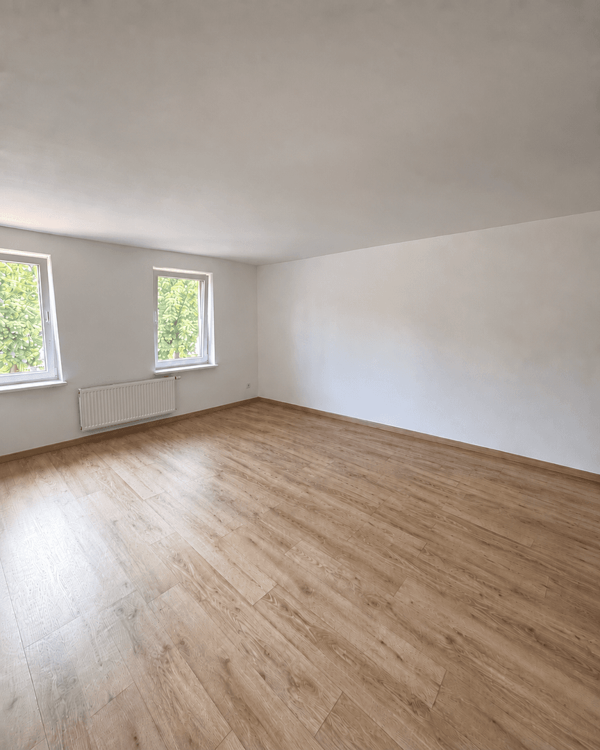 Prenájom bytu 4-izbový 135 m², Rudolfstraße 8, Chemnitz, Sasko Prenájom bytu 4-izbový 135 m², Rudolfstraße 8, Chemnitz, Sasko