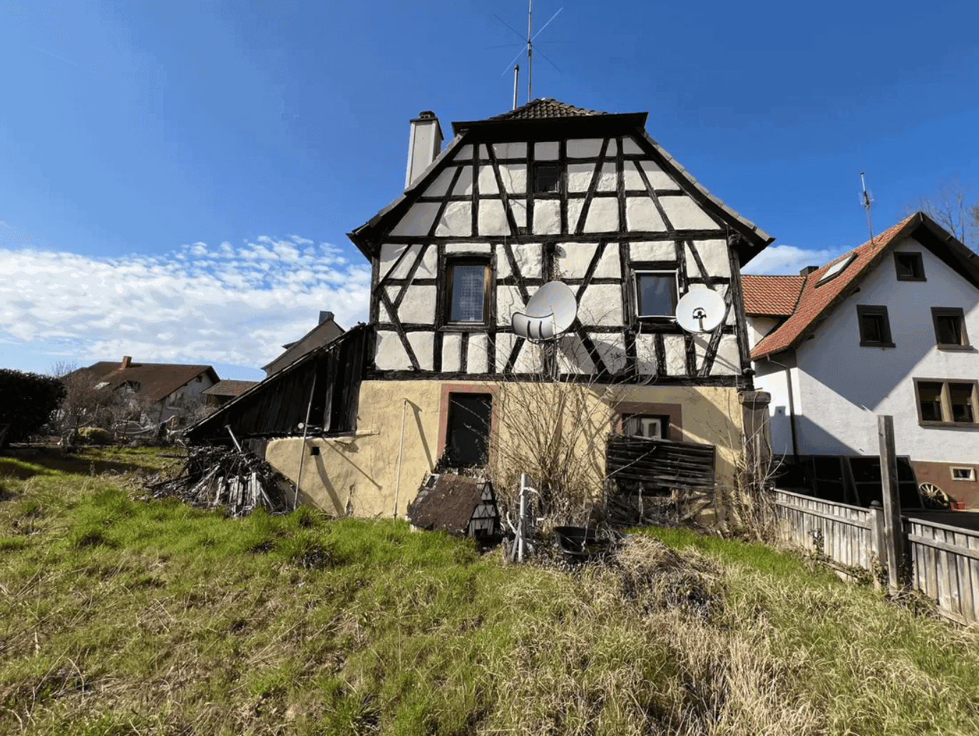 Predaj domu 113 m², pozemok 403 m², Kraichtal, Bádensko-Wurttembersko Predaj domu 113 m², pozemok 403 m², Kraichtal, Bádensko-Wurttembersko