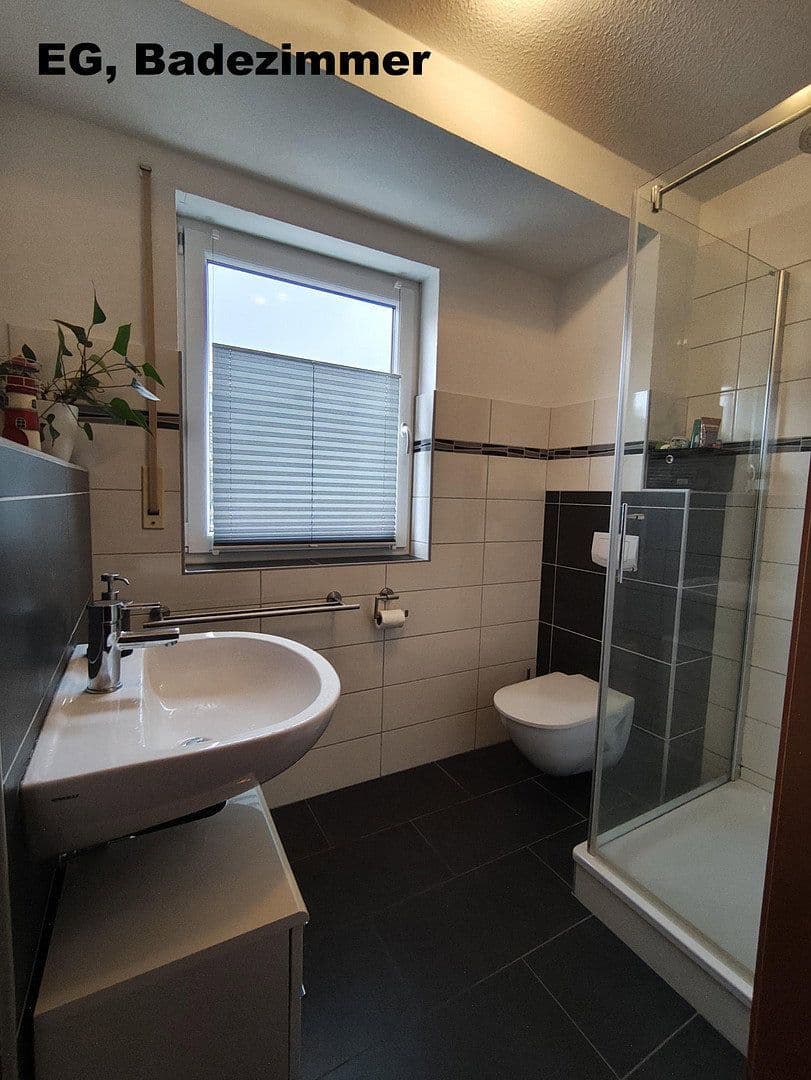 Predaj domu 157 m², pozemok 470 m², Ronsdorfer Str. 12a, Remscheid-Hasten, Severné Porýnie - Westfálsko Predaj domu 157 m², pozemok 470 m², Ronsdorfer Str. 12a, Remscheid-Hasten, Severné Porýnie - Westfálsko
