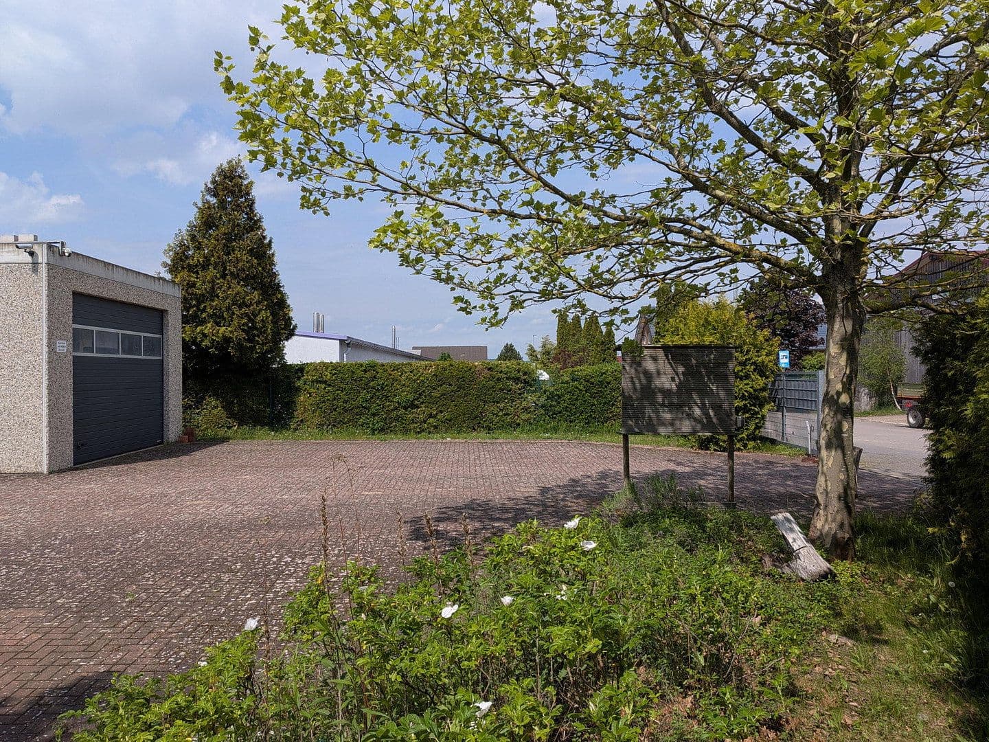 Predaj pozemku 2.968 m², Im Büntefeld 11a, Wennigsen (Deister), Dolné Sasko Predaj pozemku 2.968 m², Im Büntefeld 11a, Wennigsen (Deister), Dolné Sasko
