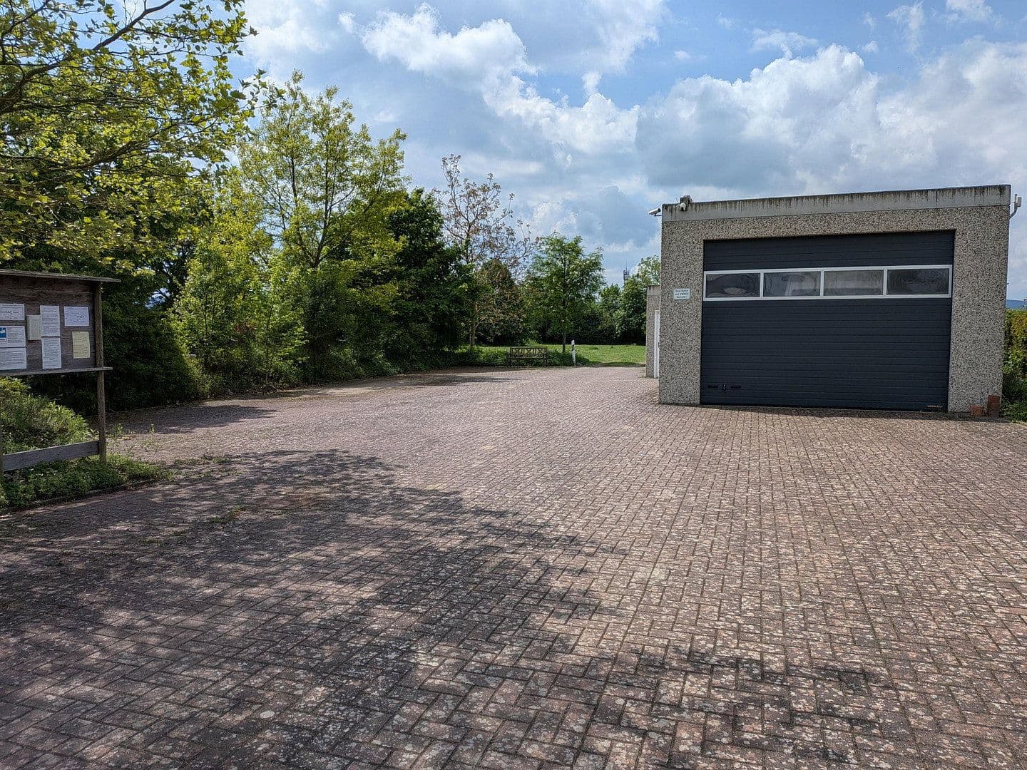 Predaj pozemku 2.968 m², Im Büntefeld 11a, Wennigsen (Deister), Dolné Sasko Predaj pozemku 2.968 m², Im Büntefeld 11a, Wennigsen (Deister), Dolné Sasko