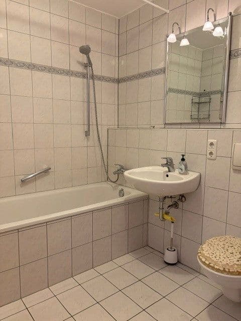 Predaj bytu 2-izbový 64 m², Kistlerhofstr. 82, München, Bavorsko Predaj bytu 2-izbový 64 m², Kistlerhofstr. 82, München, Bavorsko