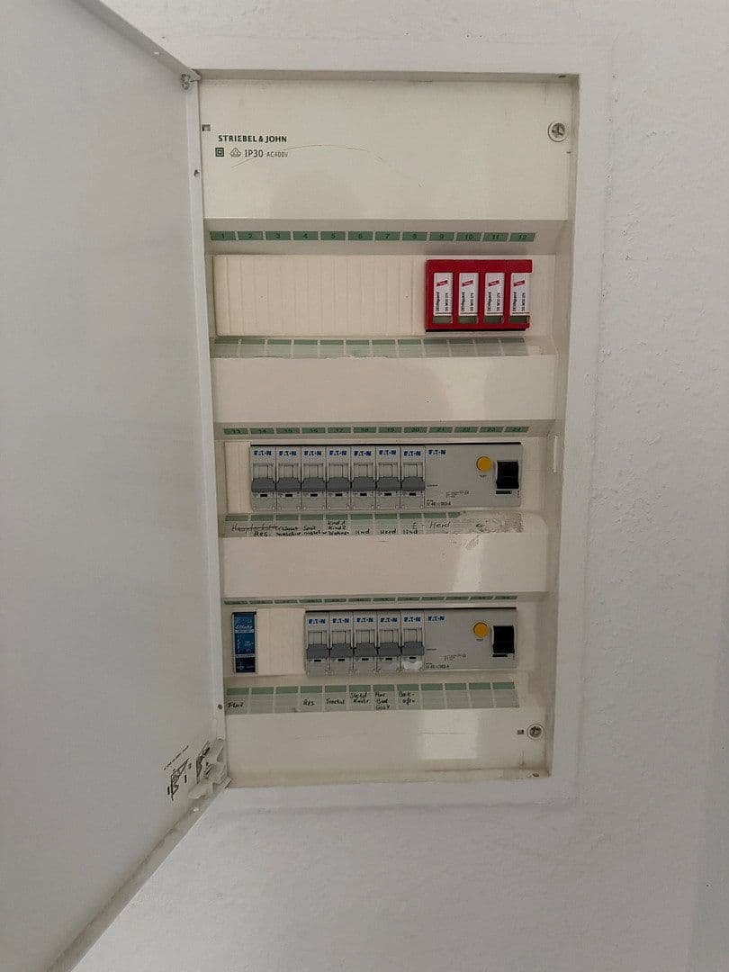 Predaj bytu 4-izbový 102 m², Leibnizweg 5, Lörrach, Bádensko-Wurttembersko Predaj bytu 4-izbový 102 m², Leibnizweg 5, Lörrach, Bádensko-Wurttembersko