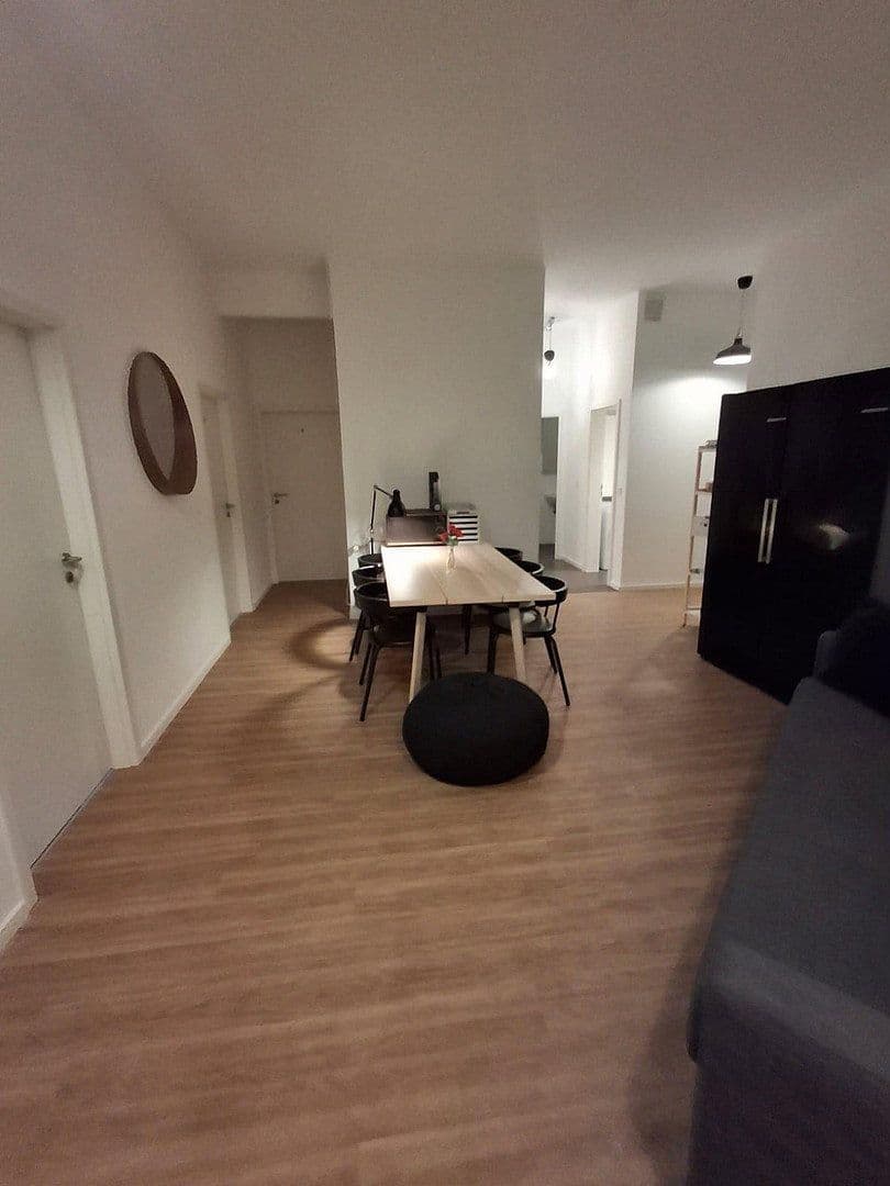 Prenájom bytu 1-izbový 18 m², Landsberger Str. 478, München/Pasing, Bavorsko Prenájom bytu 1-izbový 18 m², Landsberger Str. 478, München/Pasing, Bavorsko