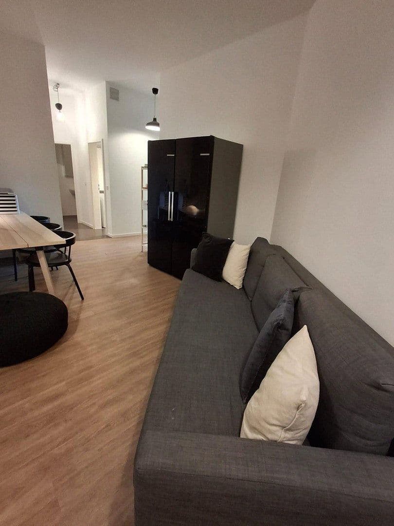 Prenájom bytu 1-izbový 18 m², Landsberger Str. 478, München/Pasing, Bavorsko Prenájom bytu 1-izbový 18 m², Landsberger Str. 478, München/Pasing, Bavorsko