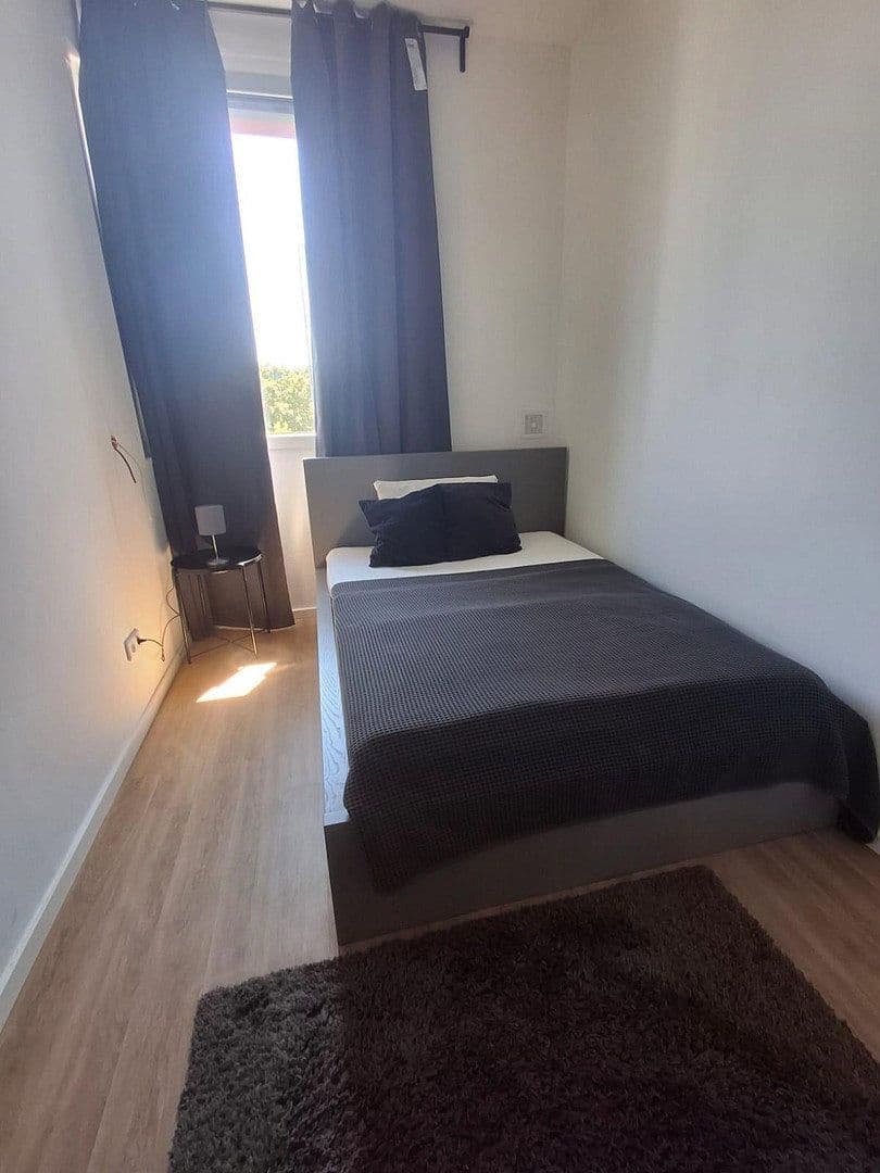 Prenájom bytu 1-izbový 18 m², Landsberger Str. 478, München/Pasing, Bavorsko Prenájom bytu 1-izbový 18 m², Landsberger Str. 478, München/Pasing, Bavorsko