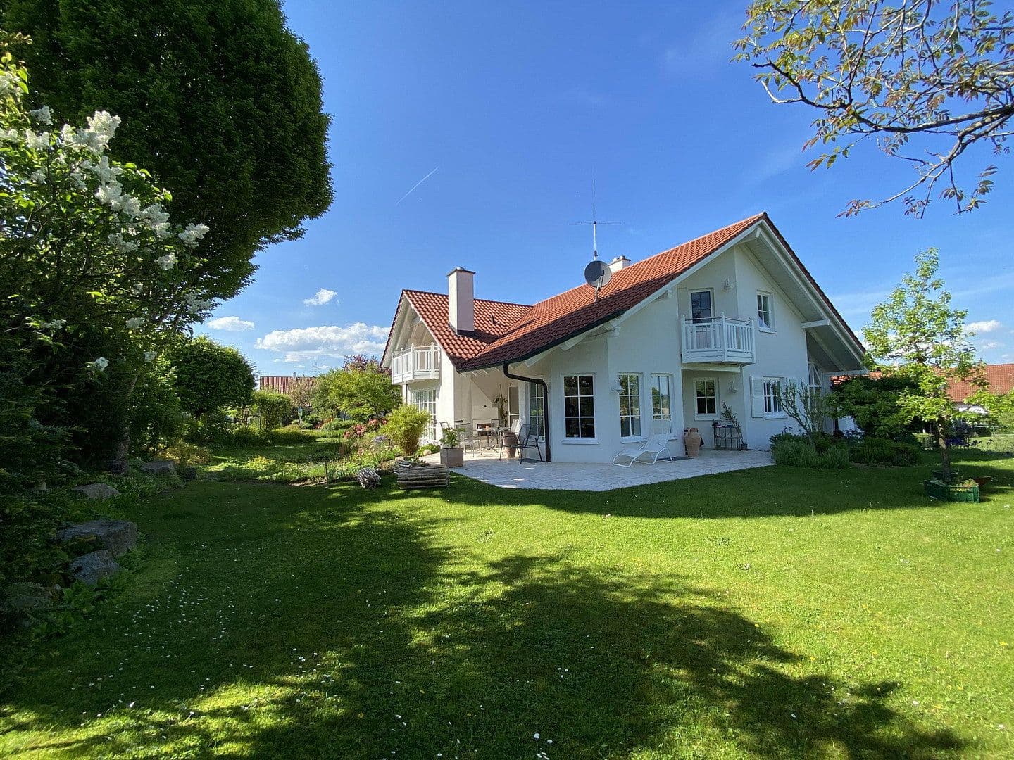 Predaj domu 209 m², pozemok 1.097 m², Oberstadion, Bádensko-Wurttembersko Predaj domu 209 m², pozemok 1.097 m², Oberstadion, Bádensko-Wurttembersko