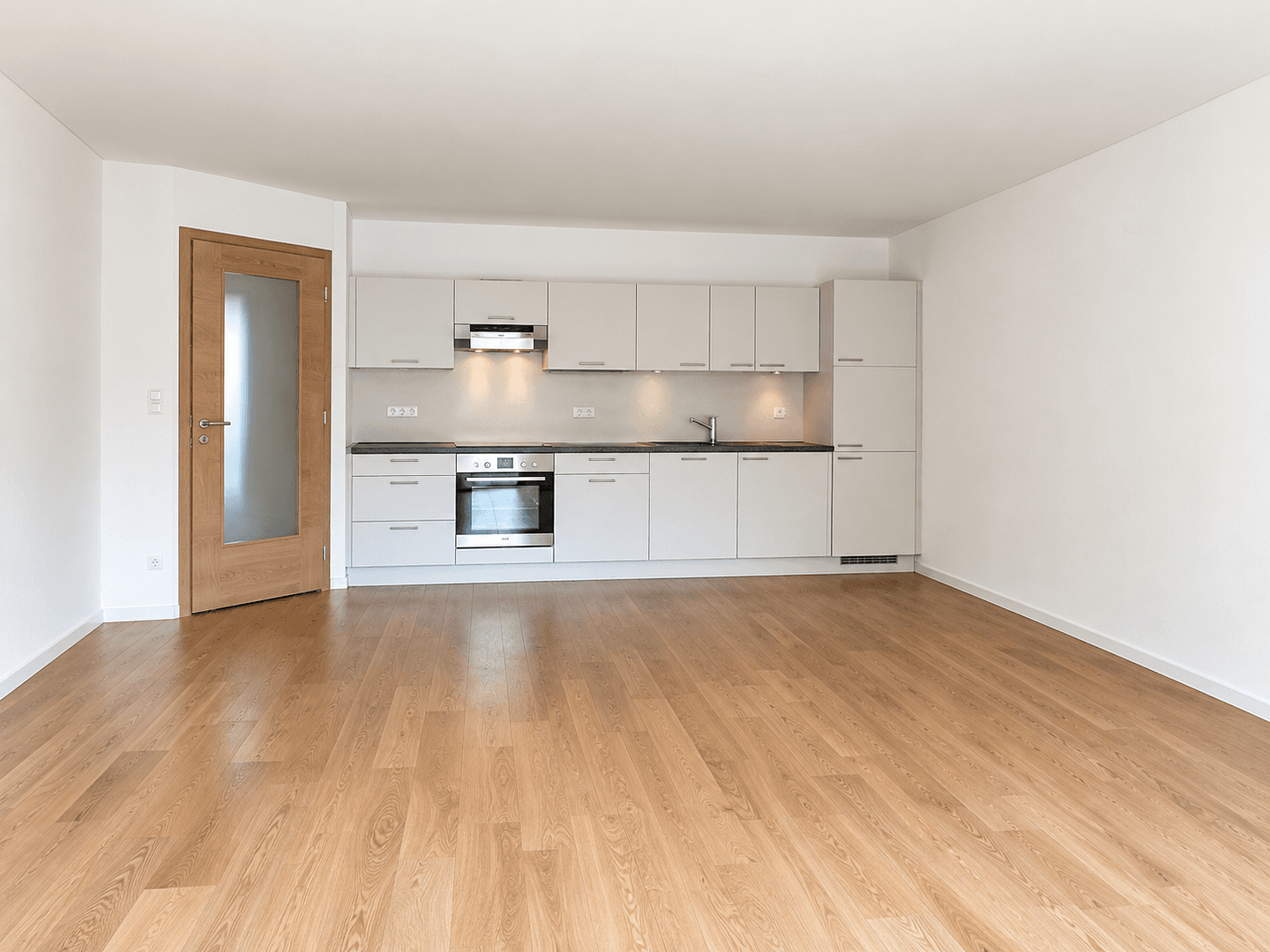 Prenájom bytu 3-izbový 75 m², Otterfing, Bavorsko Prenájom bytu 3-izbový 75 m², Otterfing, Bavorsko