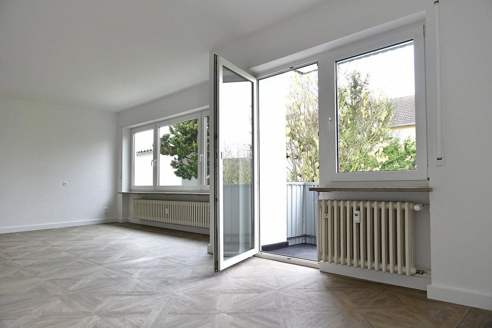 Prenájom bytu 3-izbový 105 m², Neusitz, Bavorsko Prenájom bytu 3-izbový 105 m², Neusitz, Bavorsko