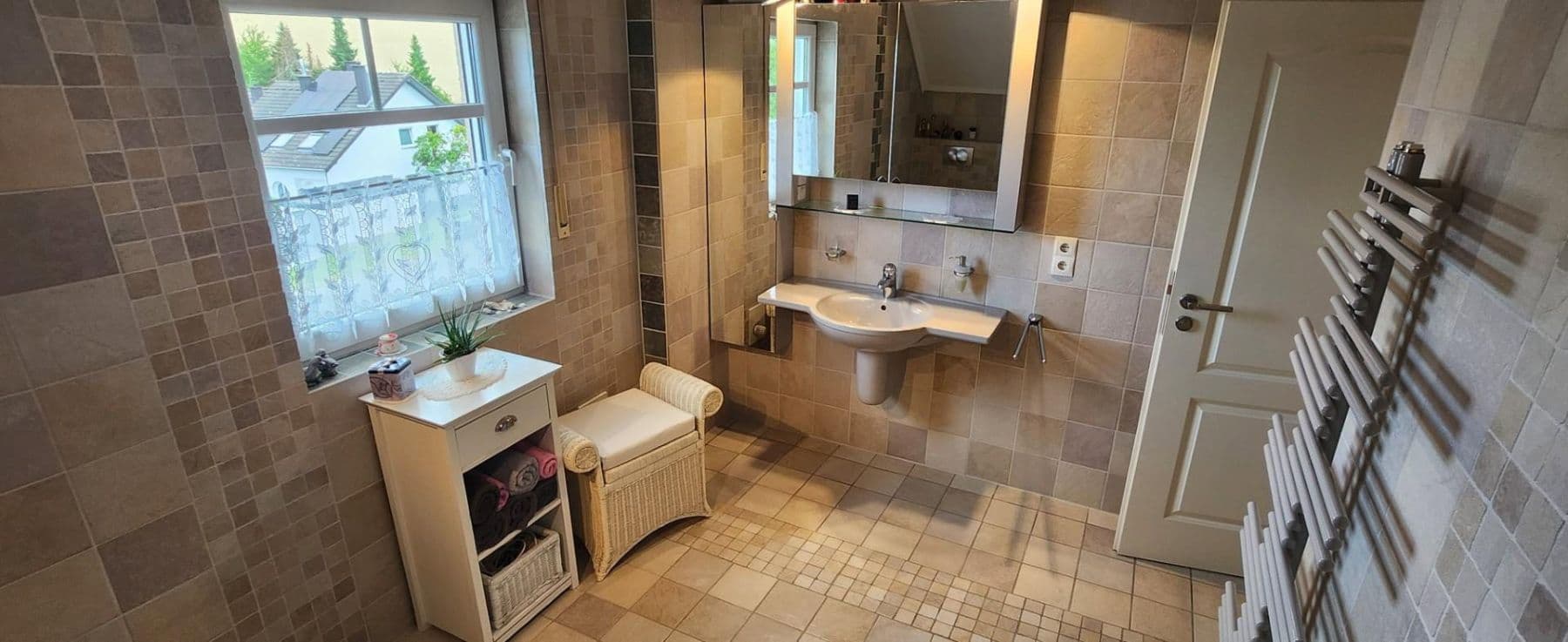 Predaj domu 207 m², pozemok 550 m², Wachtberg, Severné Porýnie - Westfálsko Predaj domu 207 m², pozemok 550 m², Wachtberg, Severné Porýnie - Westfálsko