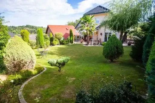 Predaj domu 207 m², pozemok 550 m², Wachtberg, Severné Porýnie - Westfálsko Predaj domu 207 m², pozemok 550 m², Wachtberg, Severné Porýnie - Westfálsko