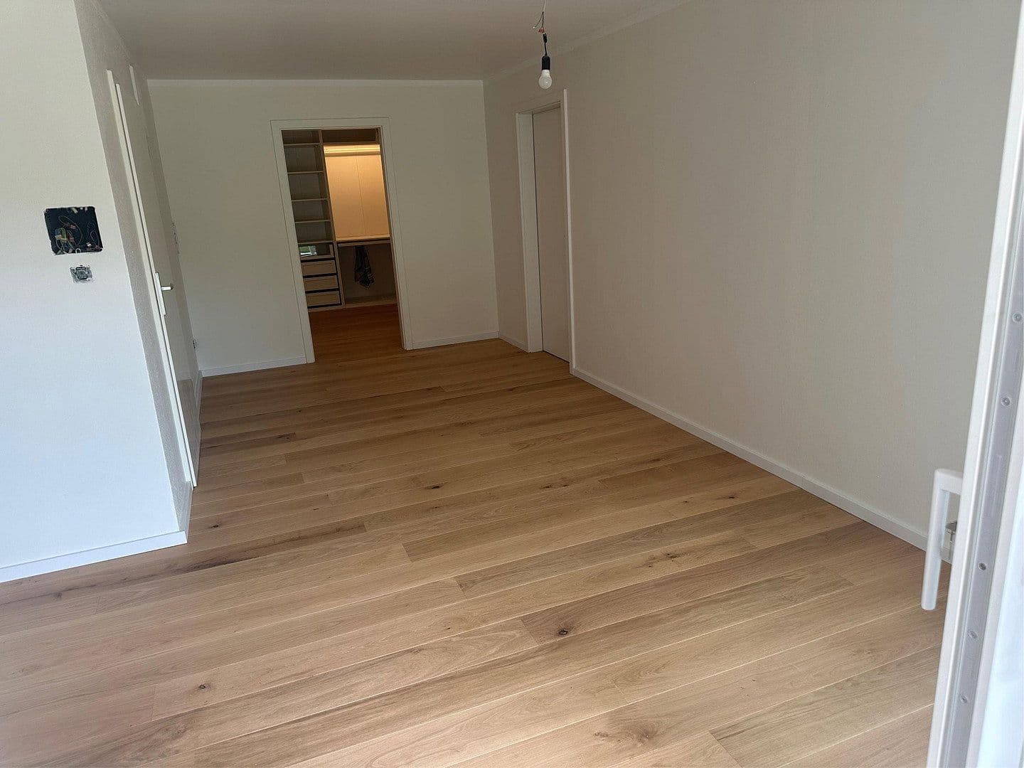 Prenájom bytu 2-izbový 130 m², Bendestorf, Dolné Sasko Prenájom bytu 2-izbový 130 m², Bendestorf, Dolné Sasko