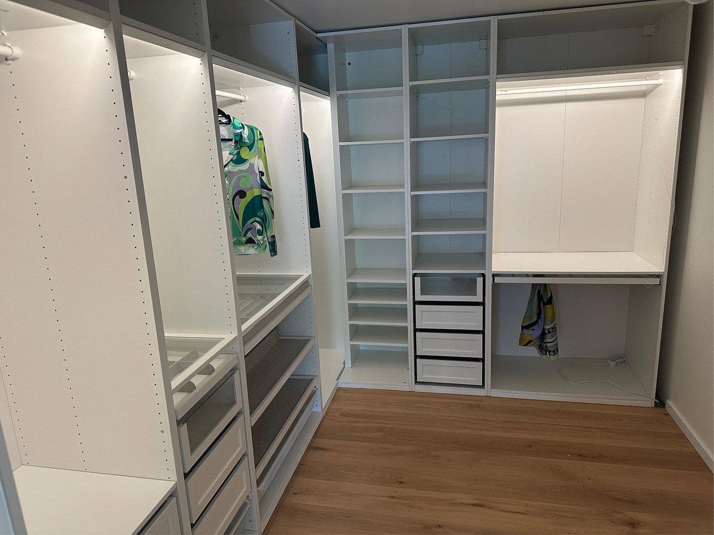 Prenájom bytu 2-izbový 130 m², Bendestorf, Dolné Sasko Prenájom bytu 2-izbový 130 m², Bendestorf, Dolné Sasko